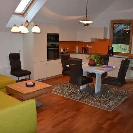 아파트 Komfort Marina *